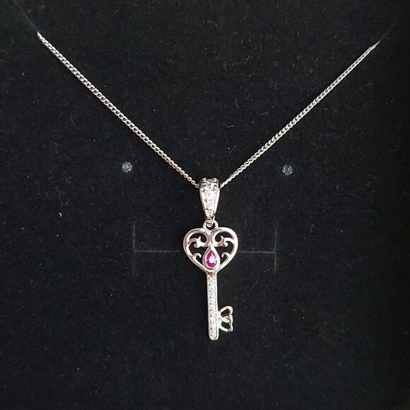 925 Sterling Silver Key Necklace - Picture 9 of 11